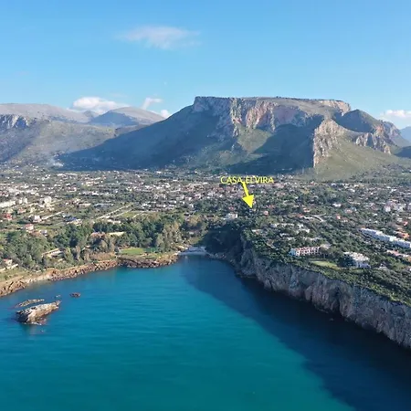 Casa Elvira Nyaraló *