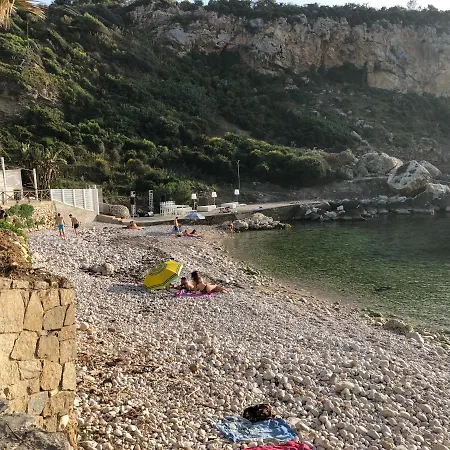 Casa Elvira Nyaraló